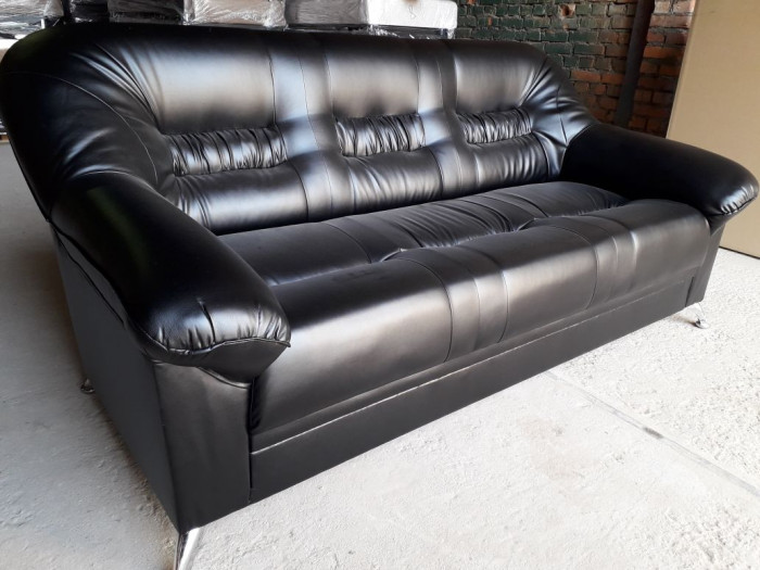 Диван Карелия 3- х местный, черный