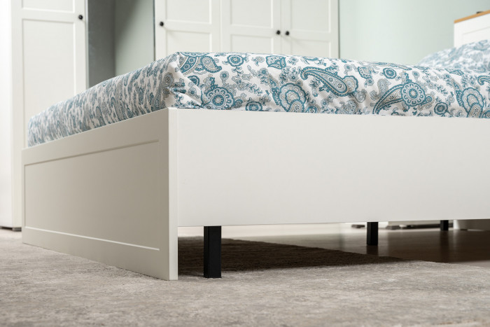 Остин 11.53 Кровать + ортопед + 13.224 Шкаф + 13.257 Тумба, белый шагрень/дуб крафт золотой